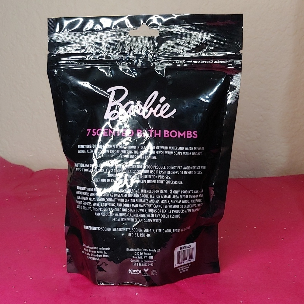 Barbie Bath Bombs Pink Sparkly & Scented Bath Bombs Barbie Bathroom NEW 🫧 🛁 - Picture 3 of 4